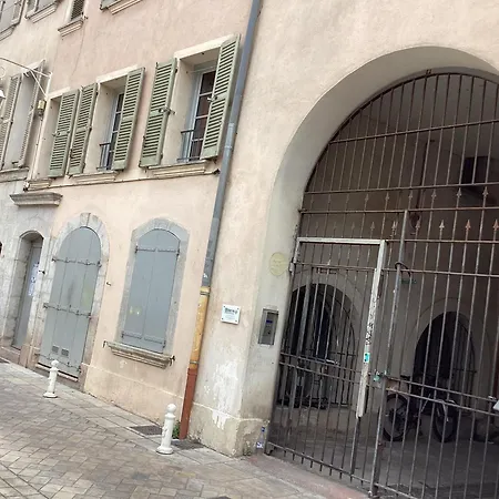 Appartement Place D'equerre Toulon